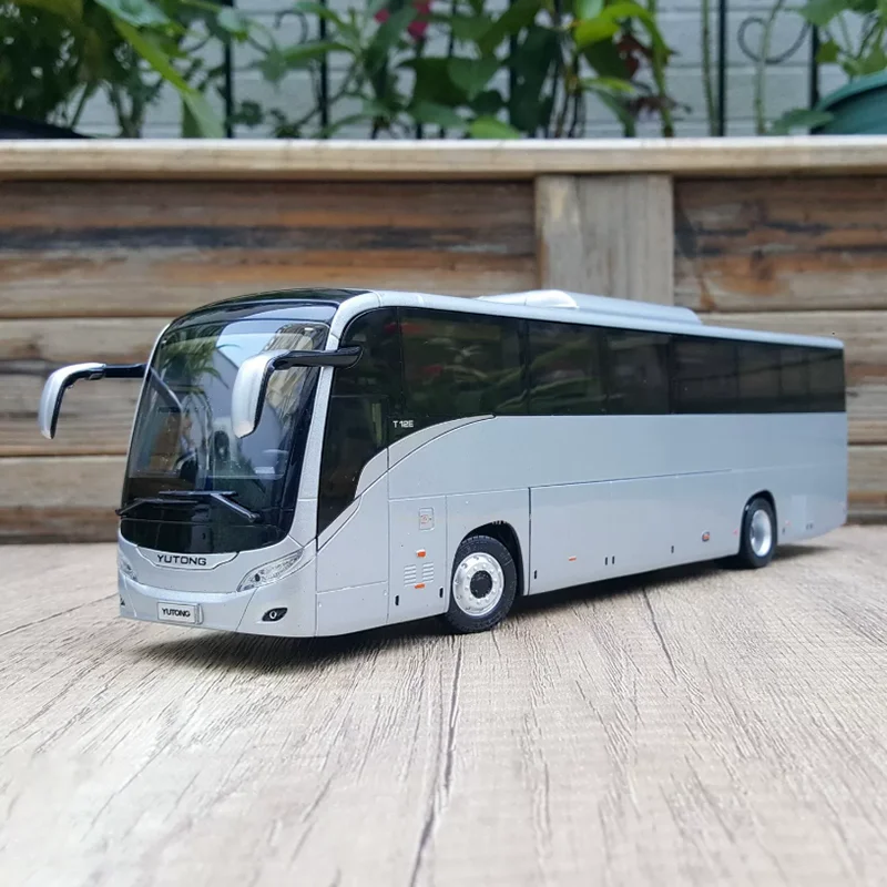 Modelo de Ônibus de Turismo Yutong T12E em Escala 1:42, Modelo de Carro em Liga Metálica, Coleção de Lembranças, Decoração Estática