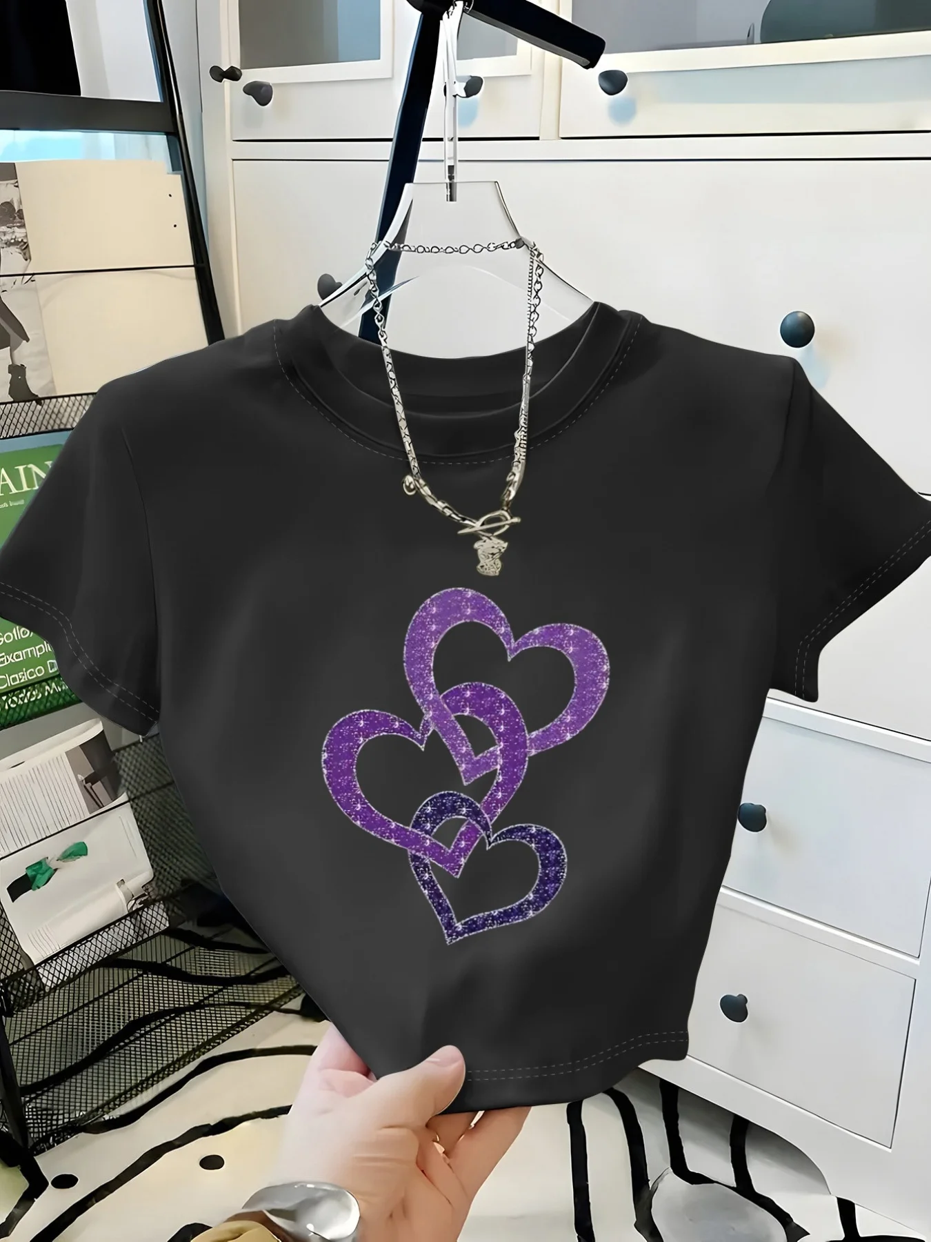 Ultra-short Sleeve Cropped T Shirt Women's Casual Fashion Round Neck Crop Tops with Heart Print Sexy Clothes Female Outfit Daily