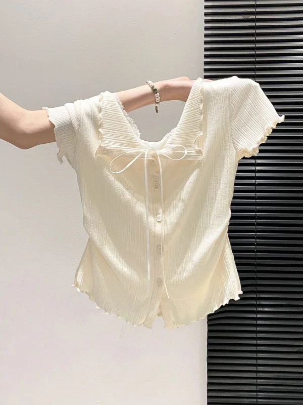 

Pure Desire Style Women's Short Sleeve T-Shirt round Neck Faux Two-Piece Floral Lace Trim Waist-Cinching Slimming Top