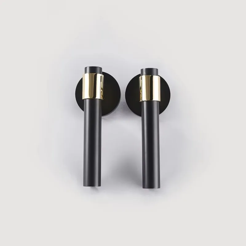 Простой дизайн, черный и золотой цвет, латунная дверная ручка с цилиндрической розой, дверная ручка