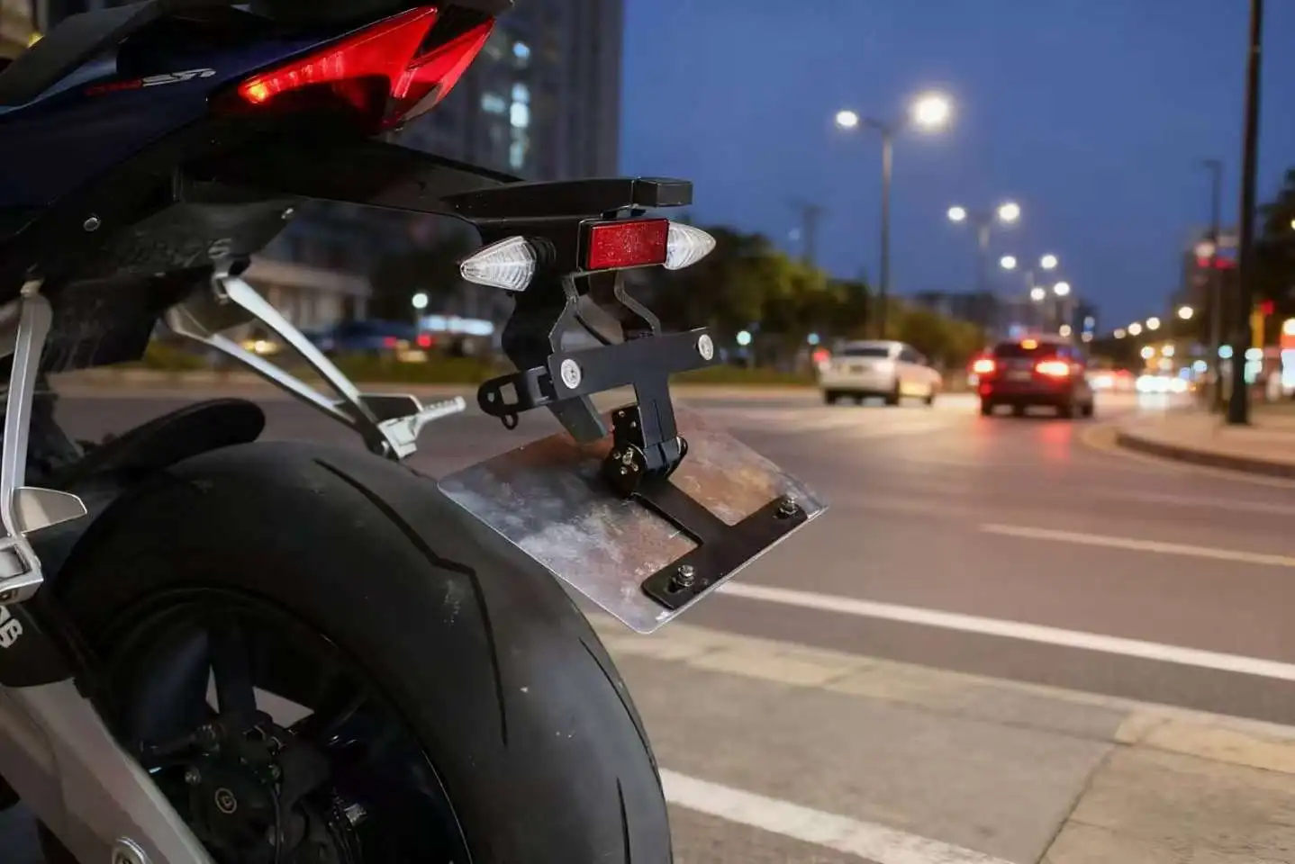 

Передвижной держатель номерного знака 2026, держатель номерного знака, кронштейн брызговика, мотоцикл Apulia RS660