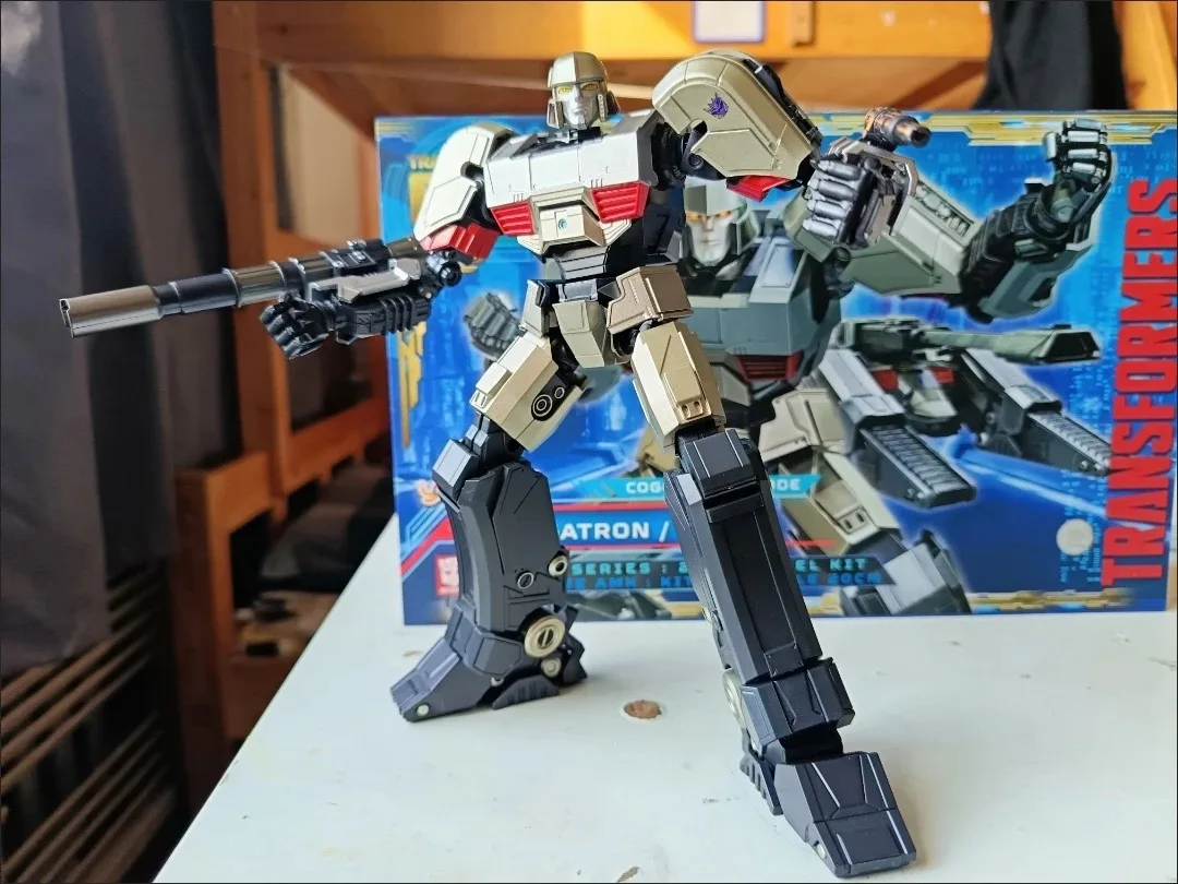 Modelo De juguete De la serie AMK, transformadores Megatron D-16, modo Bot enojado, Kit De modelo De 20CM con caja, figuras De acción, Juguetes