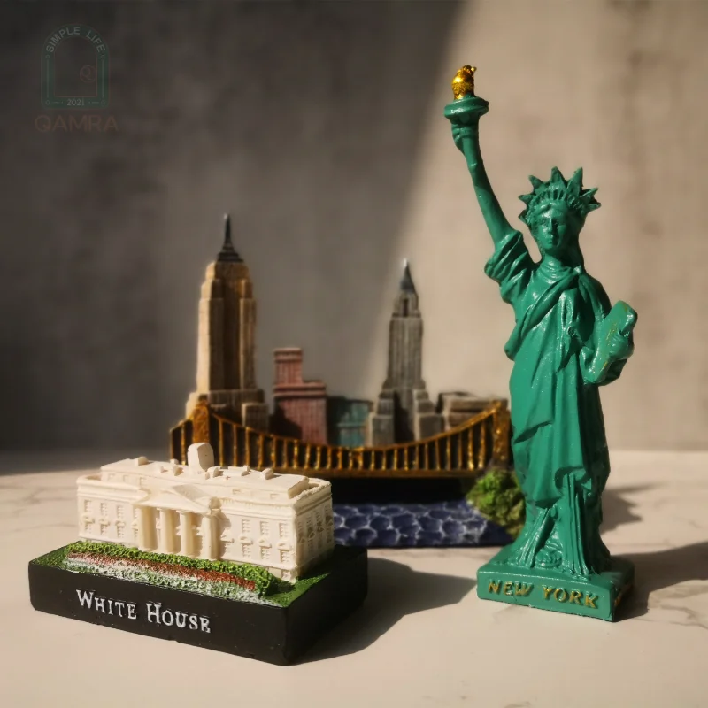 10 styles World Architectural Attractions Model Resin Ornaments Statue of Liberty Twin Eiffel Tower Colosseum Room