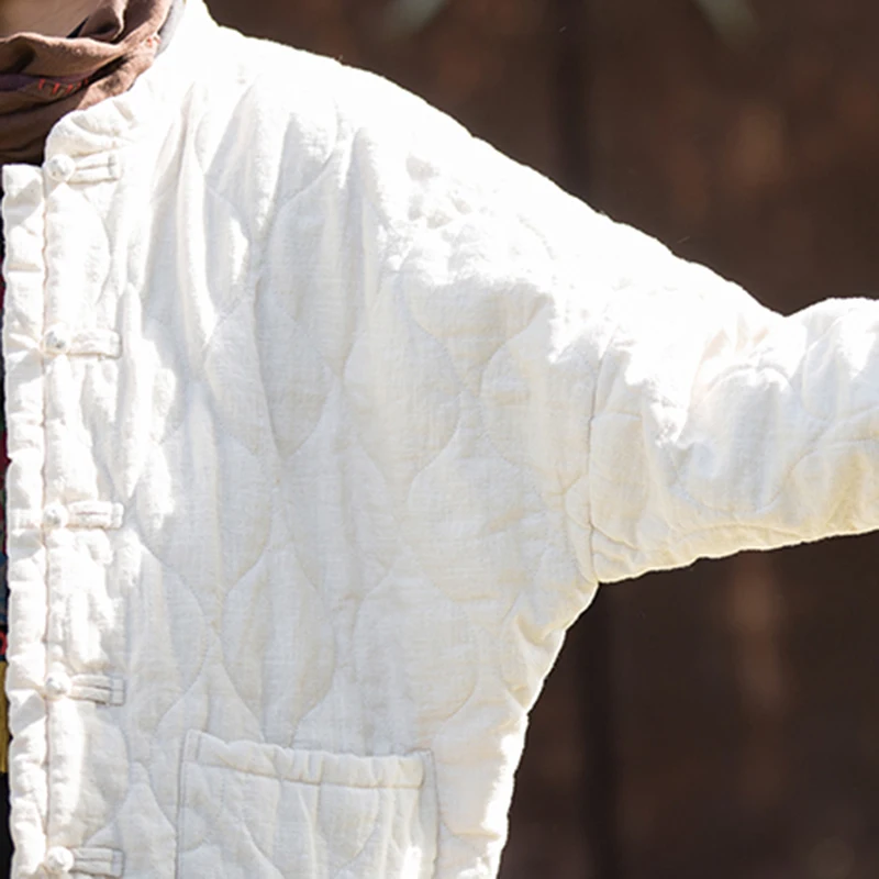 Giacca corta in cotone vestibilità ampia da donna Autunno Inverno Stile cinese Artistico retrò Cappotto in cotone caldo Materiale misto lino