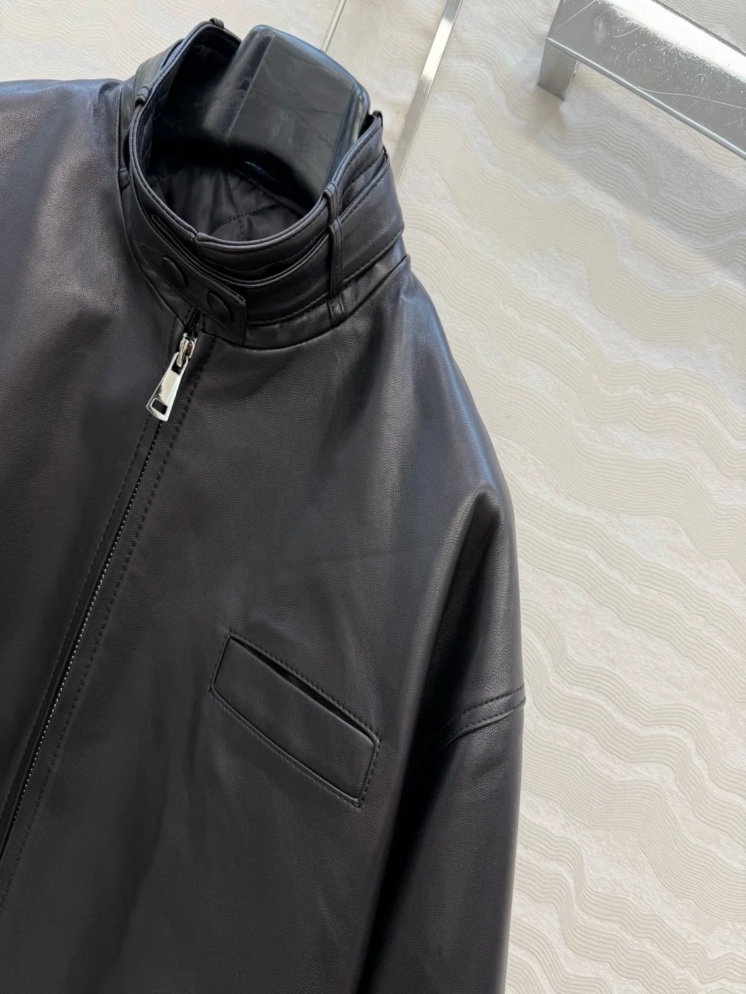 Damen Echtleder Bikerjacke Schaffell Motorradjacke Fahrradjacke Klassischer Baumwollmantel Vintage Mode Oberbekleidung Mantel