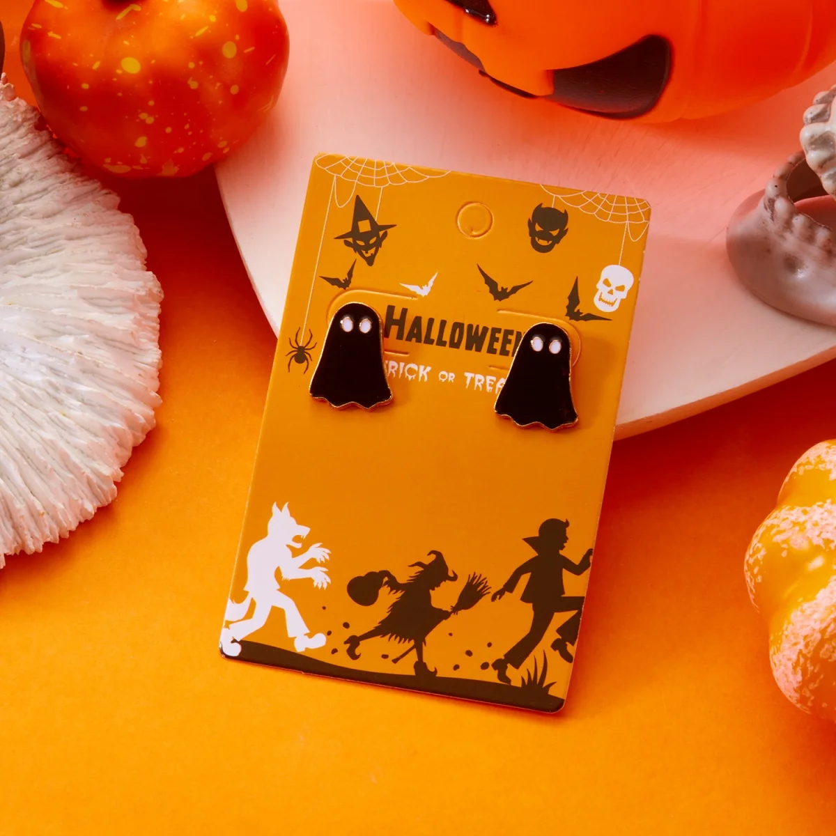 Halloween-Geister-Ohrringe, minimalistisch, weiß, schwarz, Emaille, Geister-Ohrstecker, trendiger, einfacher Gothic-Schmuck, Party-Geschenk für Damen und Herren