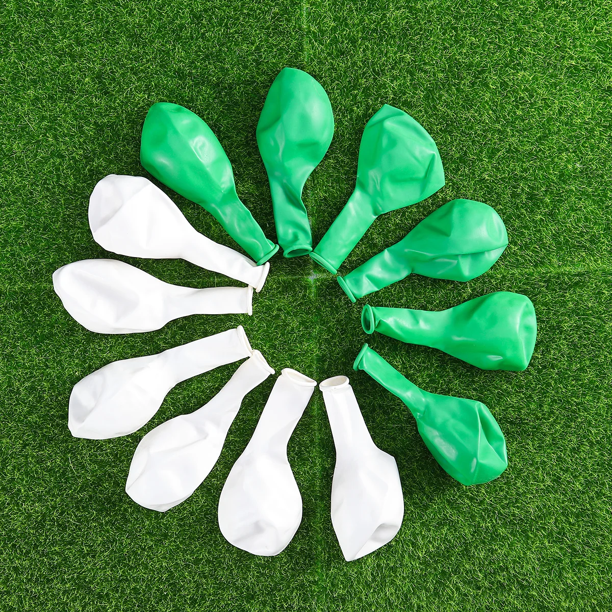 50 قطعة بالونات لاتكس مستديرة غير لامعة 12 بوصة بالونات خضراء بيضاء كبيرة لتزيين حفلات الزفاف وأعياد الميلاد #6