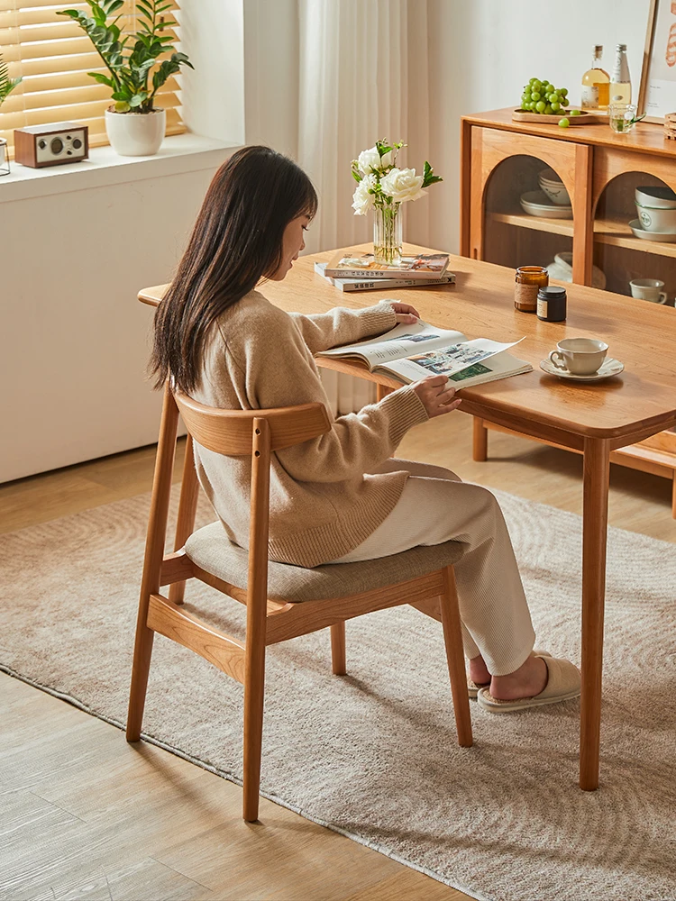 

Скандинавский простой стул из массива древесины белого дуба и черного дерева для отдыха