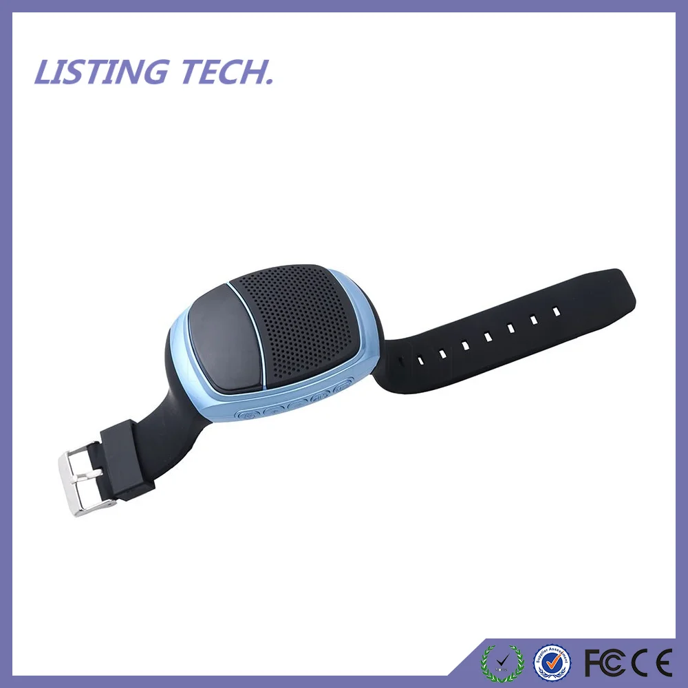 Reloj con Altavoz Bluetooth para exteriores, pantalla portátil, función De llamada manos libres, Radio FM, admite reproducción De tarjeta TF, nuevo