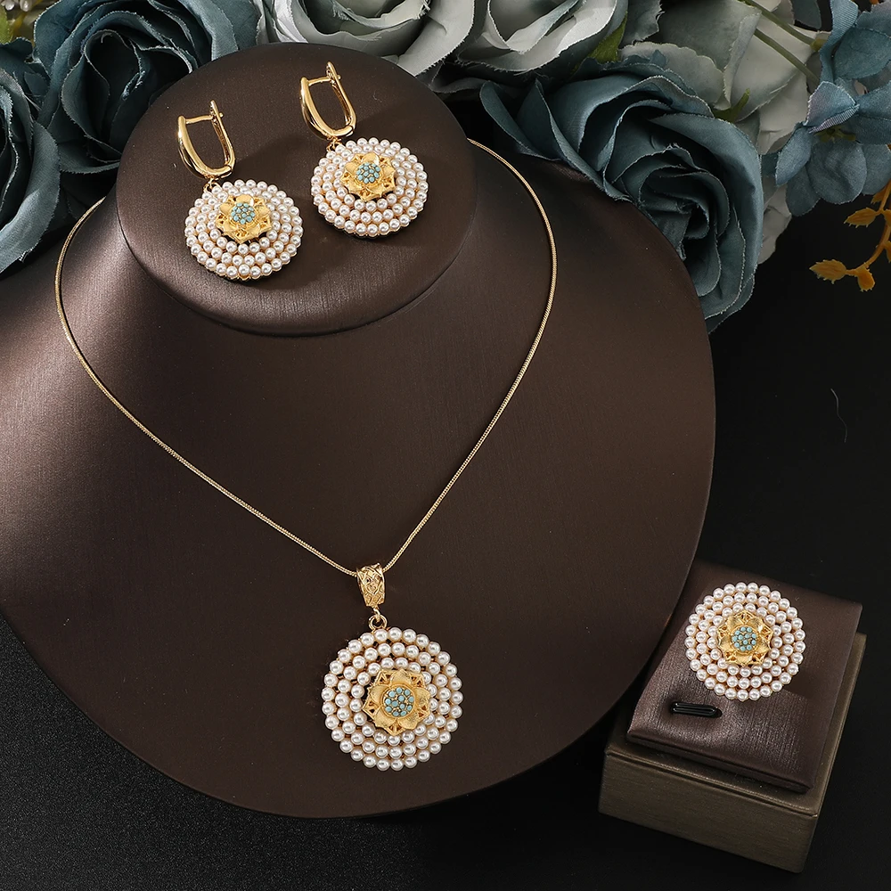 4Pcs/Set Trendy love circle pendant necklace earrings ring for Women Fashionable and versatile everyday gift giving Jewelry Gift