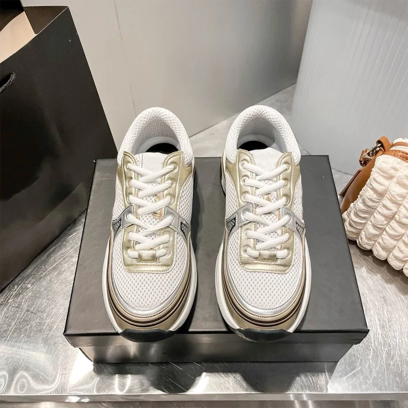Retro-stijl casual sportschoenen voor dames, geschikt voor diverse outfits, ademend en lichtgewicht.