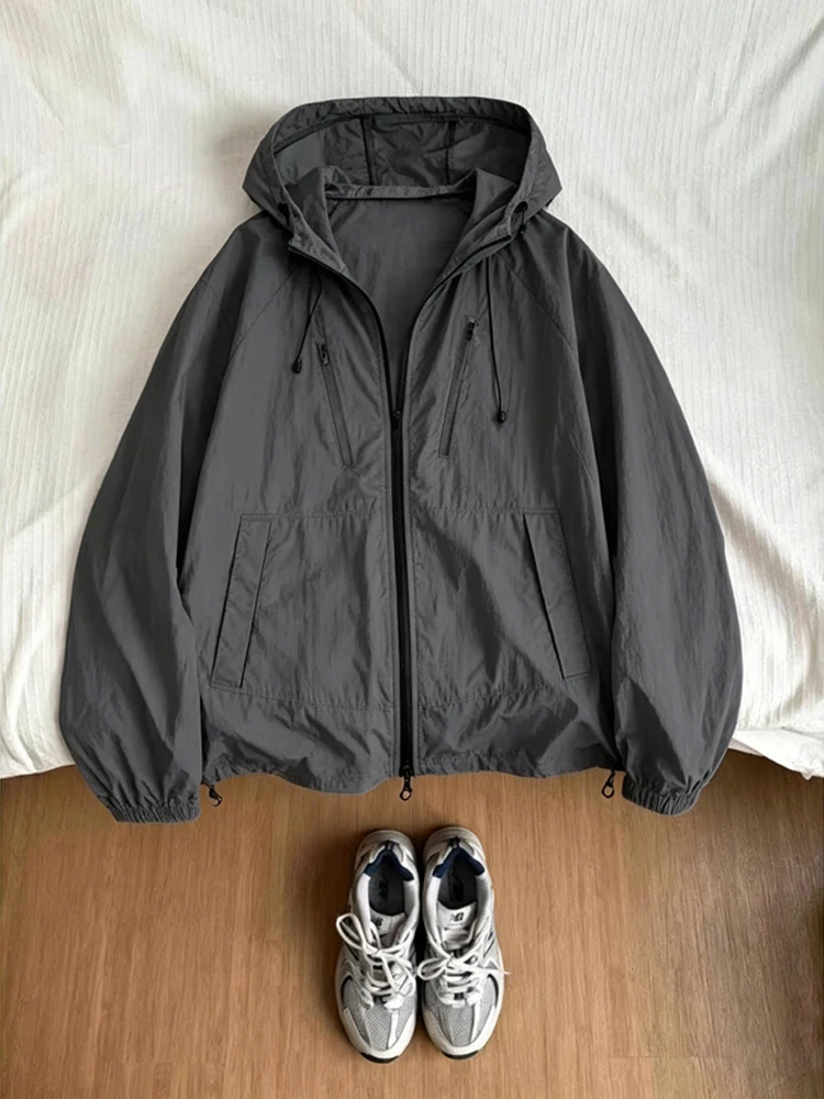 

Men's Outdoor Quick Dry UPF50 Sun Protection Clothing Light Thin Ice Silk Hooded Sport Jacket Summer Fashionable Youth