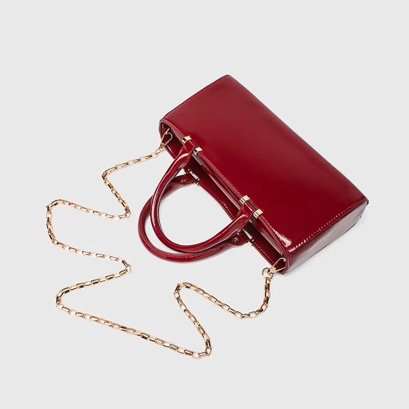 

2025 fall and winter new women's bag Jiang red texture mini shoulder crossbody handbag net red same tide chain small square bags