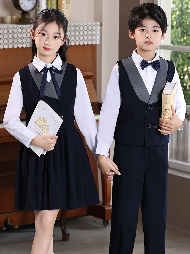 

Костюм для выступления детского хора на Национальный день, для девочек-учениц начальной школы, для выступлений с патриотическими стихами и конкурсных речей...