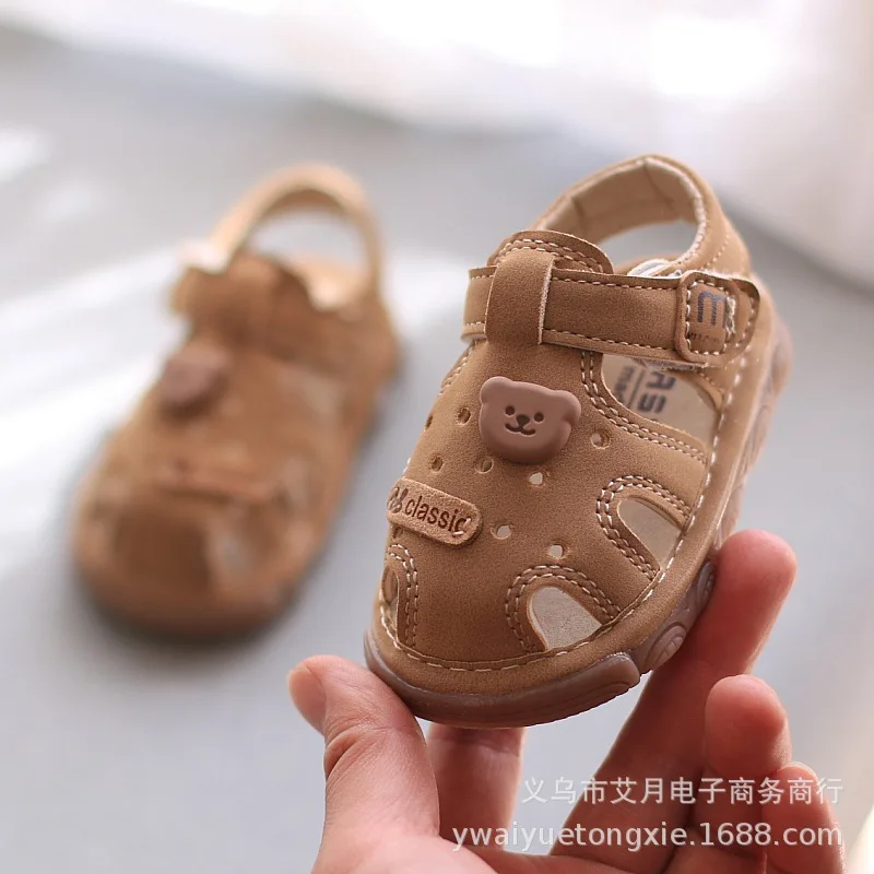 

Детские прогулочные туфли для мальчиков и девочек с мягкой нескользящей подошвой, детская обувь для улицы, сандалии с закрытым носком для малышей с рисунком медвежонка