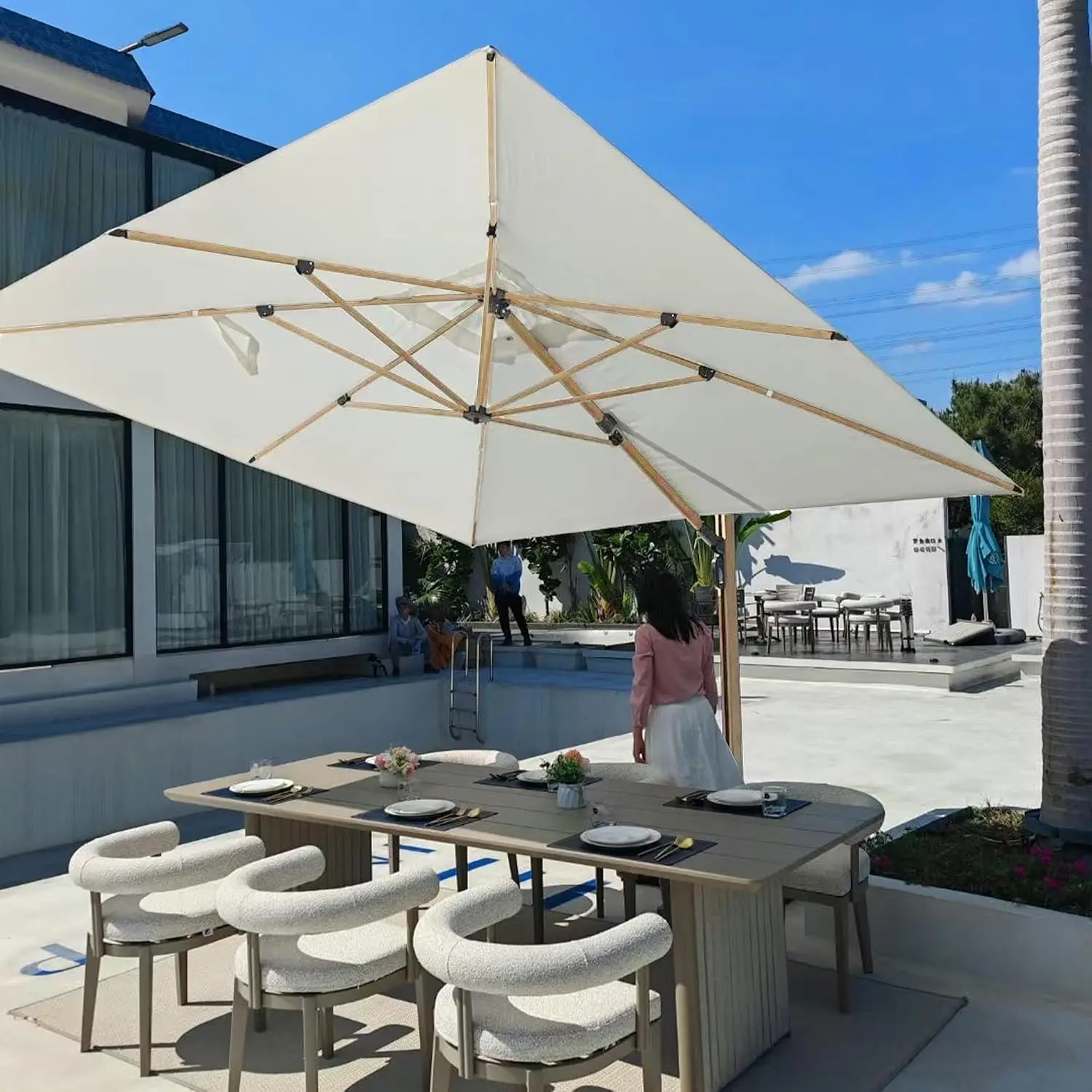 Reinforced Pole Support, Heavy-duty Rib Structure, Wind-Resistant Structure, Easy Crank Control, 240gsm Solution-dyed Fabric