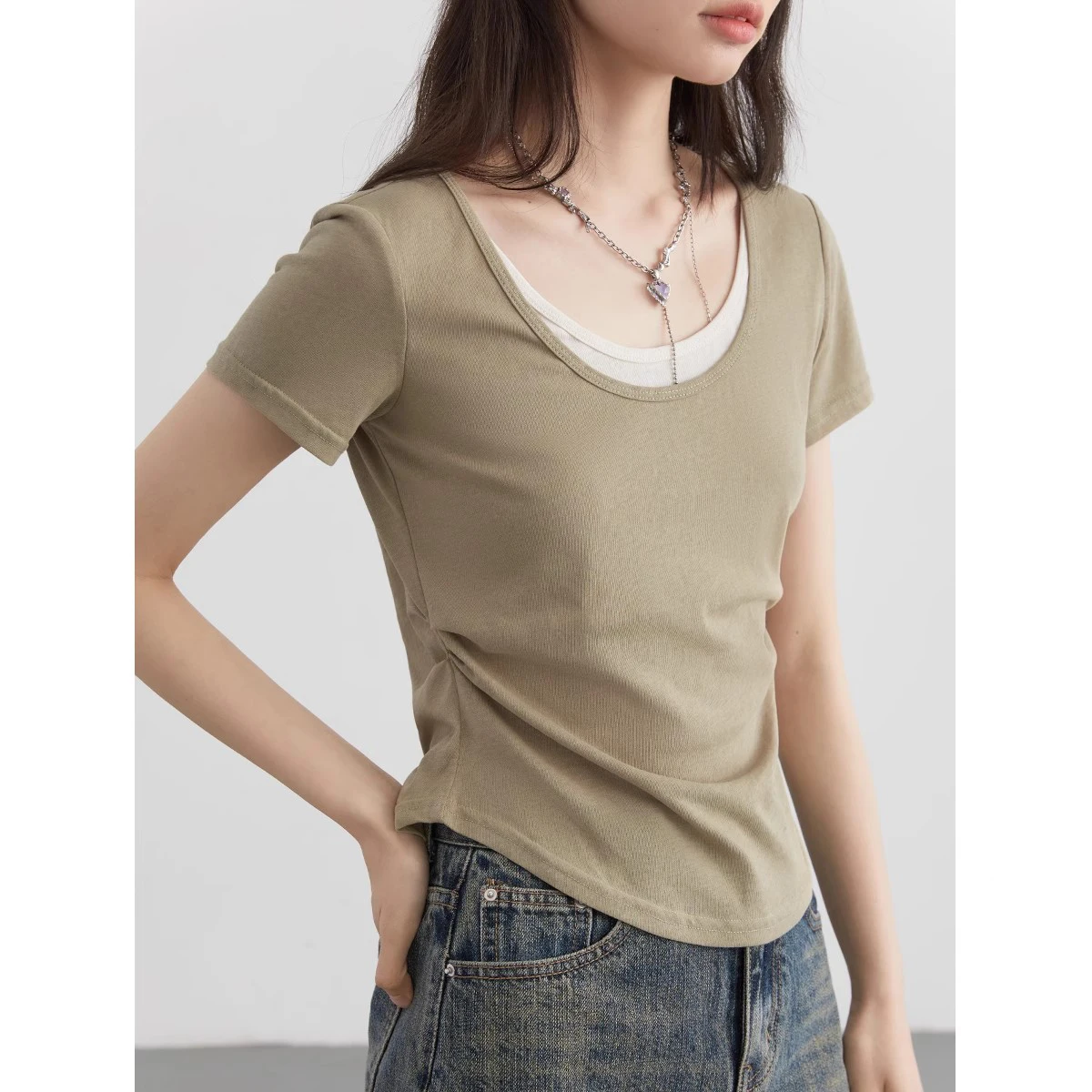 CHIC VEN Women T-Shirts New U-neck Contrasting Color Pleated Female Tees Front Shoulder Short Sleeved Woman Top Summer 2024