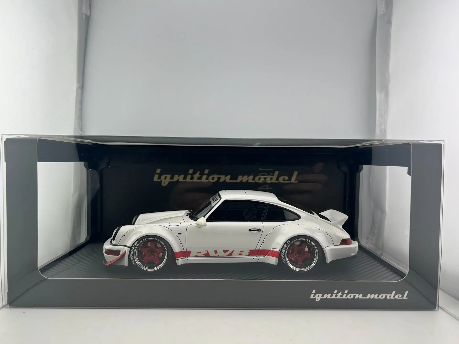 

Литой под давлением IG масштаб 1:18 RWB 944, широкий корпус, модель автомобиля из смолы JDM, Коллекционная игрушка, подарок, сувенир, украшение для дисплея