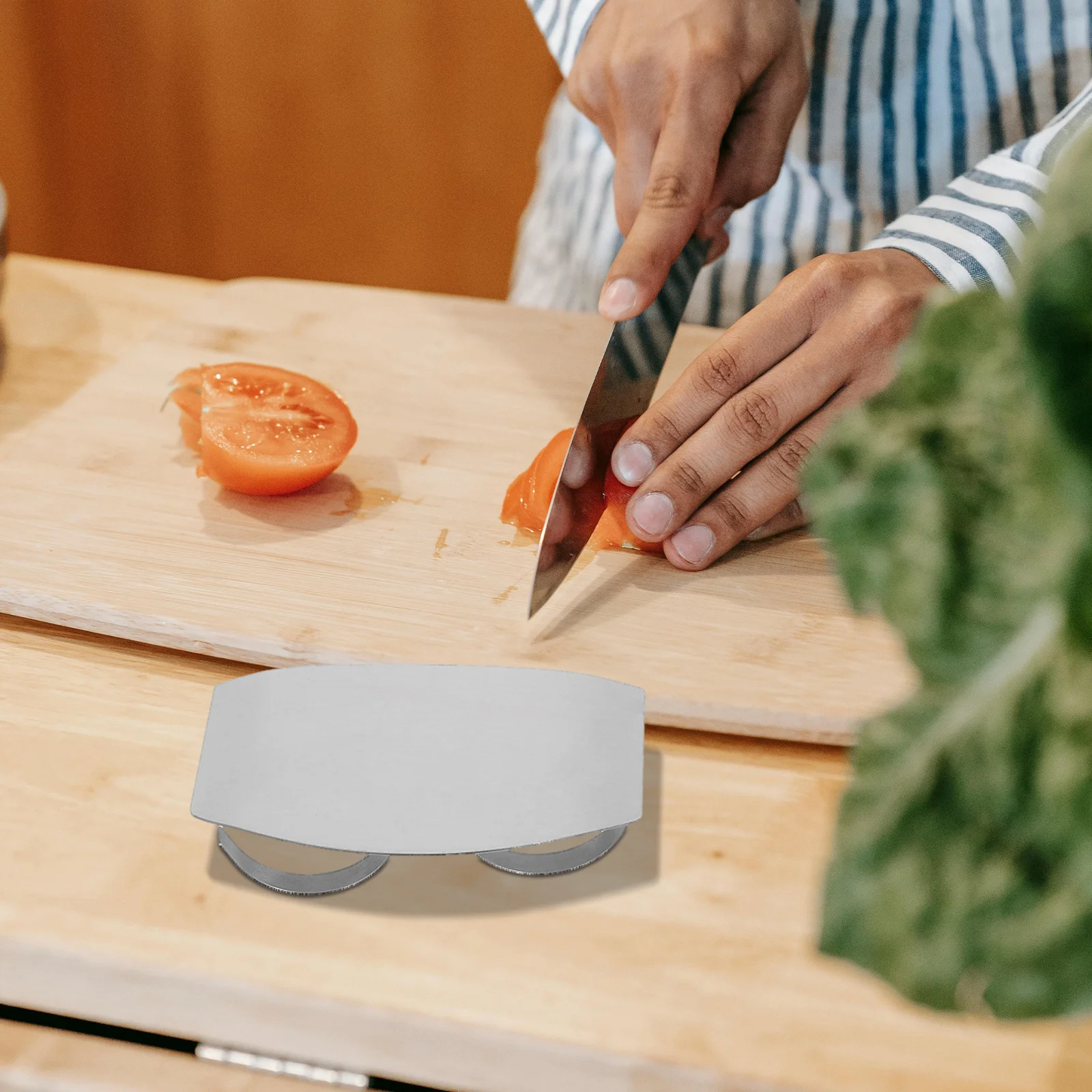 

4pcs Stainless Steel Finger Guards Kitchen Cutting Protectors For Slicing Dicing Chopping Vegetables Meat Mandolin Slicer Safety