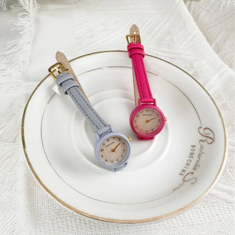 

Простые женские часы, маленькие круглые кварцевые часы с ремнем для девочек, наручные часы, женские часы Reloj Para Mujer часы женские наручные