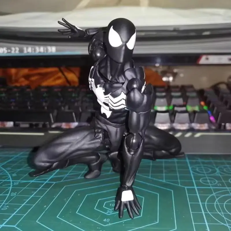

16 см игрушки-пусеты, черный костюм Venom, фигурка Человека-паука, коллекционное украшение для рабочего стола, подарок для мальчика, симбиотическая фигурка суставов