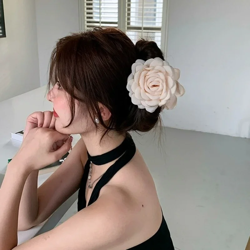 Big Rose Flower Hair Claw French Vintage Hairpin Ins Camellia Crab Backward Shark Hairpin Clip Fashion Women Headwear Accessorie