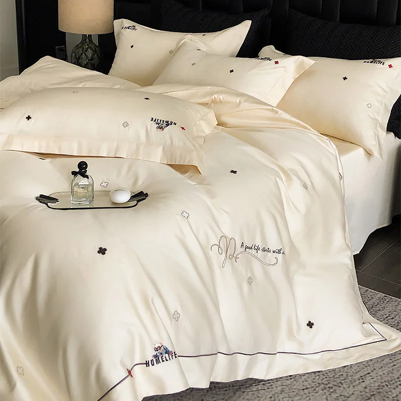 High - End Bed Linen Set 2025, 100% Cotton, Simple Design, Queen Size, with Nordic - Reindeer Embroidery, for a Festive and Cozy