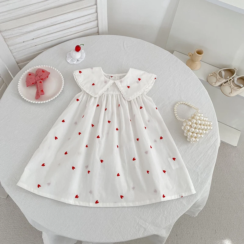 2026 Sommer Neu 2-6 Jahre Ärmelloses Weißes Kleid für Mädchen Kinder Prinzessinnen-Geburtstagskleid mit Herz-Print im Westlichen Stil – Detail 4