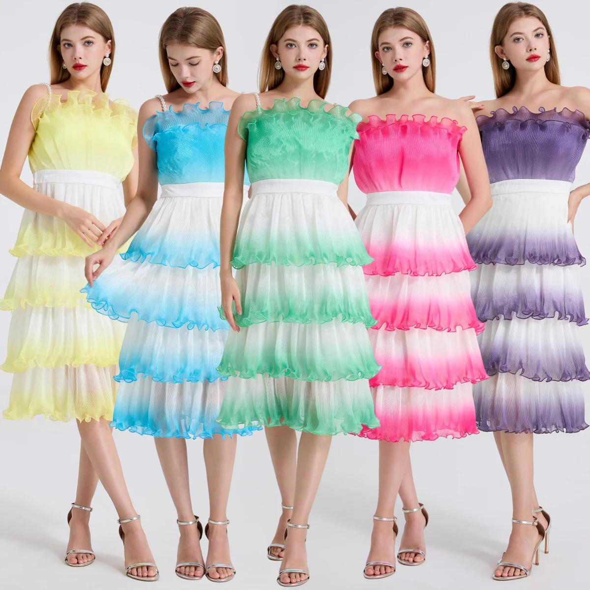 Abito da torta con volant per le vacanze estive alla moda per le donne Abiti da ballo lunghi con perline di cristallo senza spalline