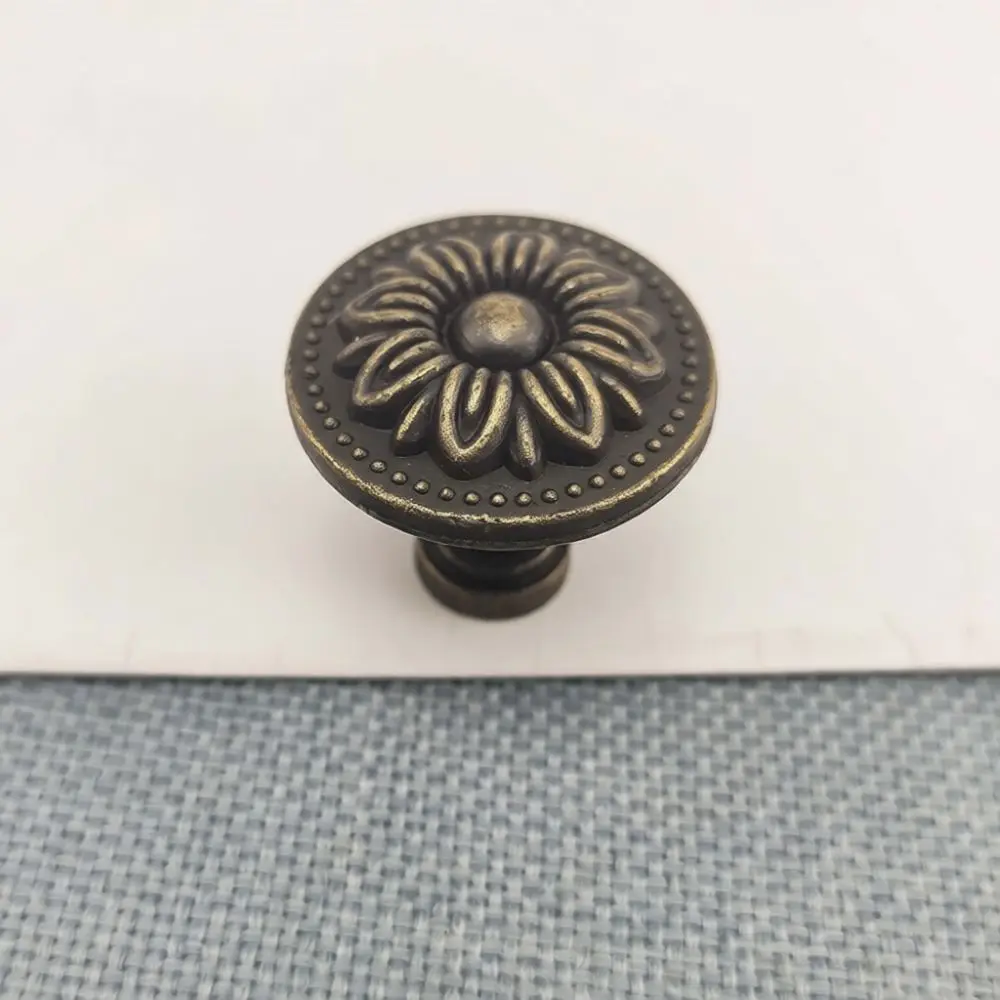 Single Hole Zinc Alloy Cabinet Pull Retro Floral Drawer Knob Decorative For Wardrobe Dresser Kitchen Furniture Interior