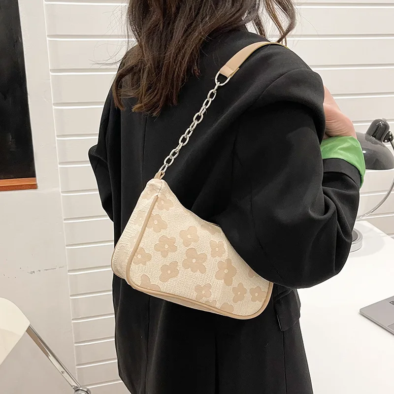 Simple Chain Shoulder Bag Fashionable Crossbody Bag For Women Handle Underarm Bag Temperament Handbag Solid Color Clutch Bag