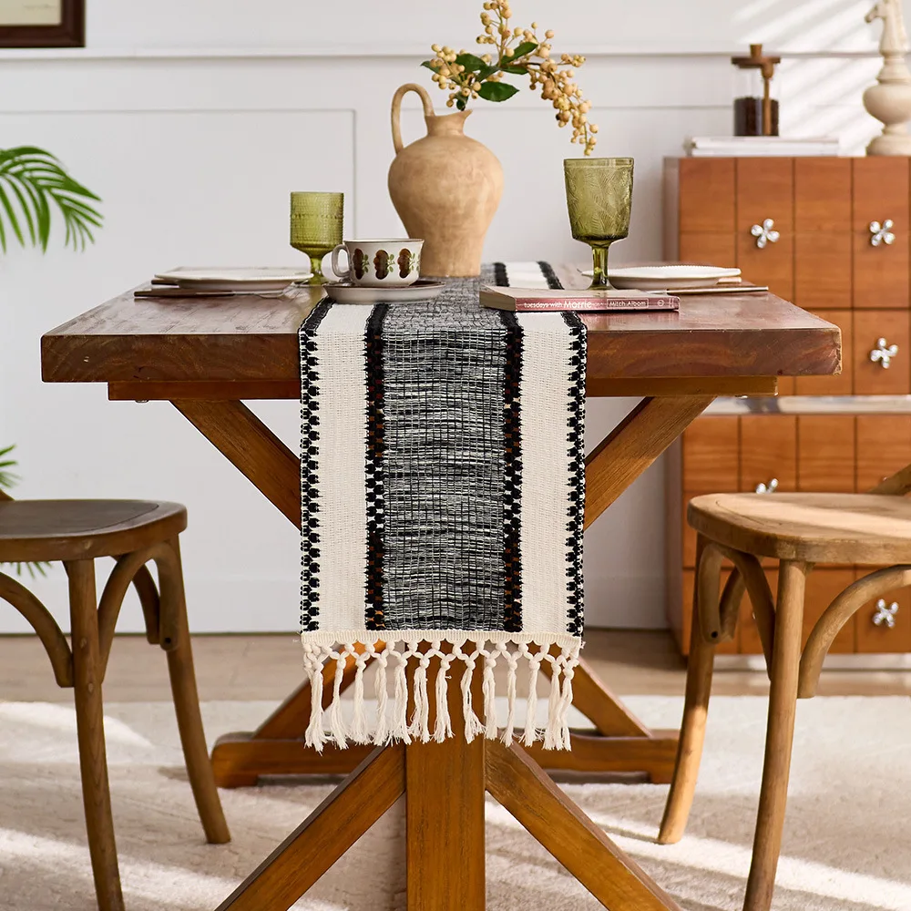 Thumbnail 4 - #31 Low Cost Table Runners That Work