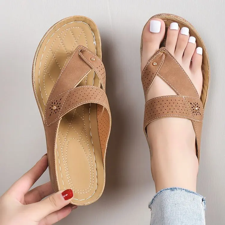 Summer New Slippers Women Casual Massage Durable Platform Flip Flops Beach Sandals Female Wedge Shoes Lady Room Slippers