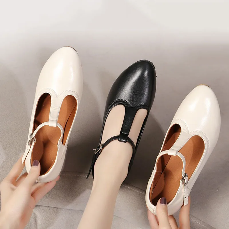 

Women's Latin Dance Shoes Black Modern Jazz Dancing Shoes Ballroom Teacher Shoes Genuine Leather Dance Sneakers High-Heeled 5cm