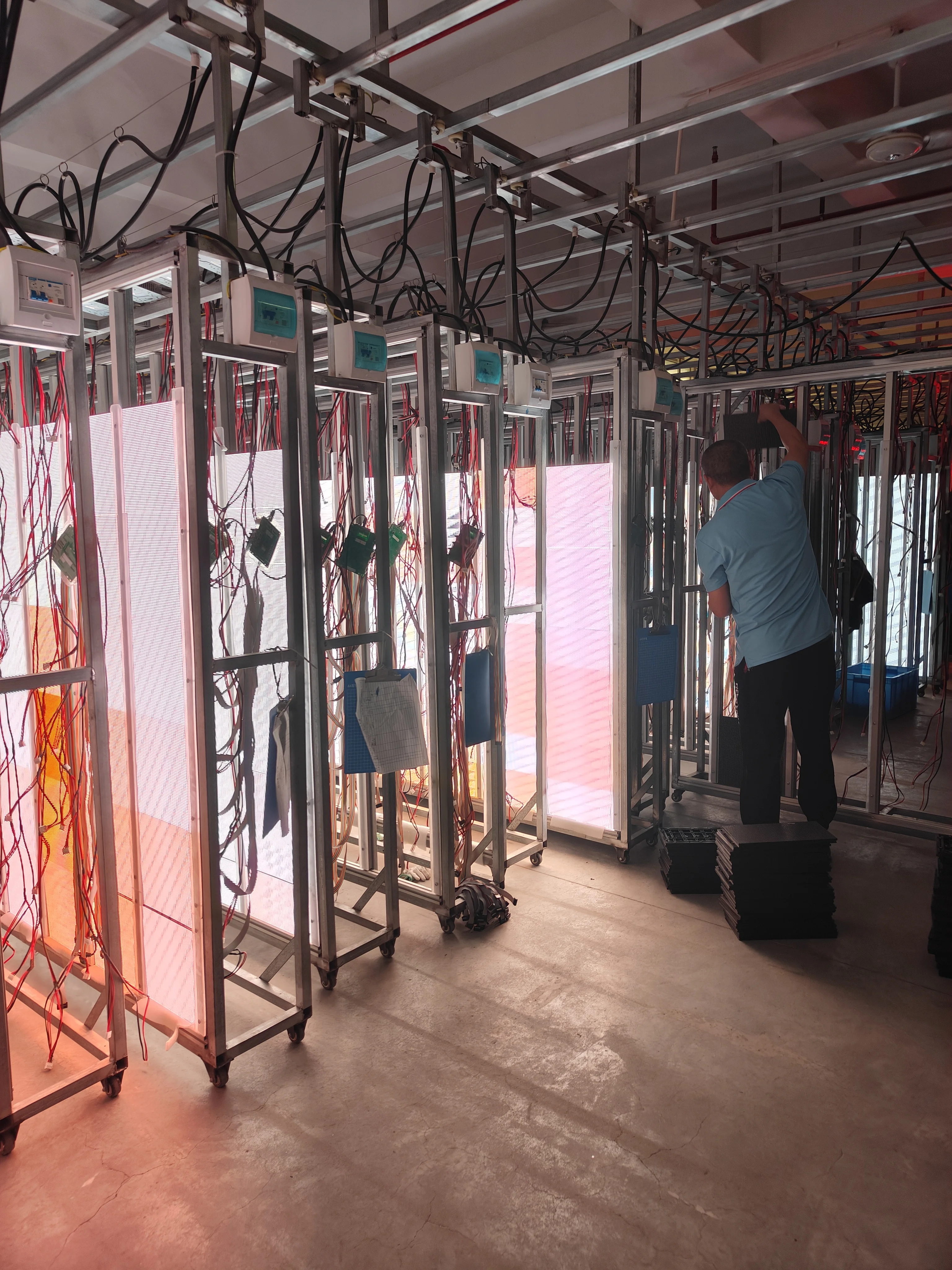 P1.9-P3.91 High Refresh HD Rental-LED-Modulbildschirm für den Innen- und Außenbereich