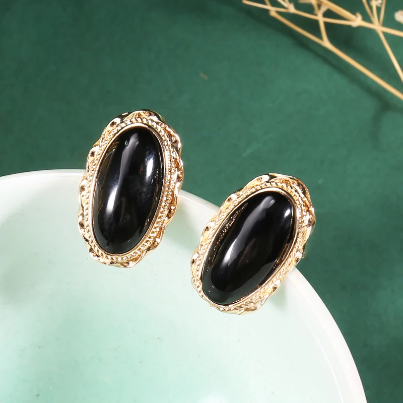 

Classical Gold Color Ear Stud Earrings for Women Wedding Bridal Princess Engagement Black Onyx Earring Party Jewelry Lover Gift