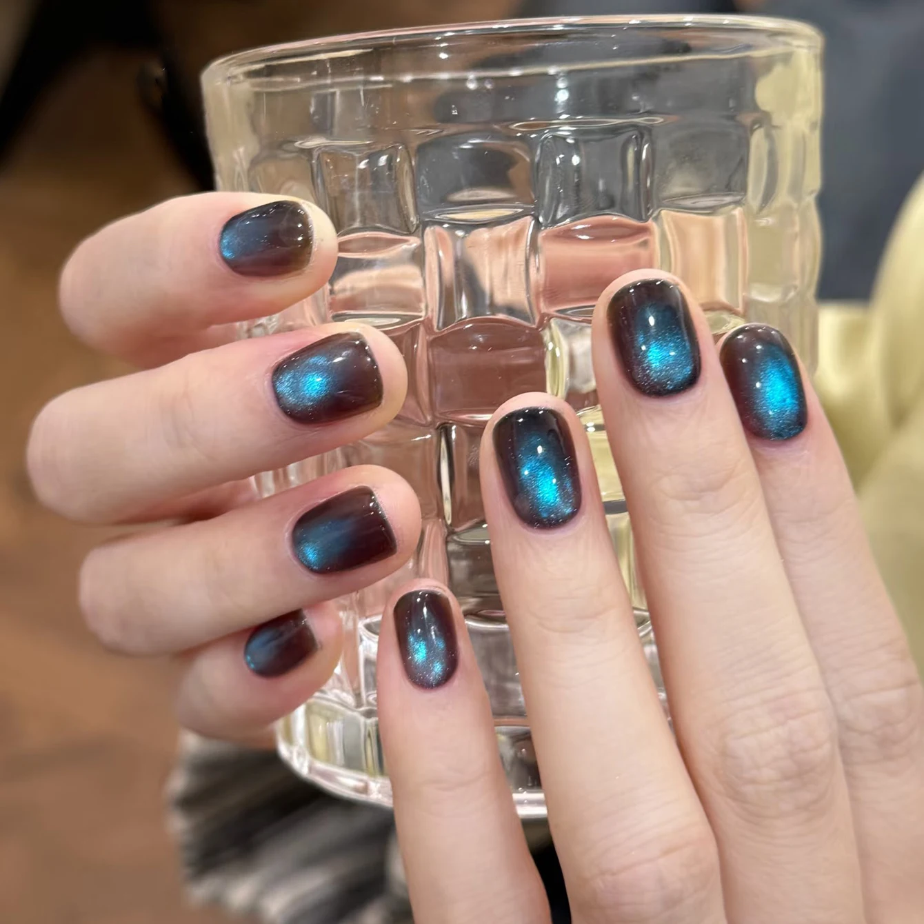 SHAKA 1-10 Stück Sommer Aufhellender Blauer Temperamentvoller Glasperlen-Katzenaugen-Gel-Nagellack Braun Blau Katzenaugen-Nagelkunst Nagelzubehör – Detail 7