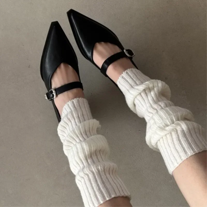 Women Spring Leather Pumps Fashion Pointed Toe Retro Mary Janes Shoes Solid Color Women's Lace Up Low Heels Shoes Zapatos Mujer