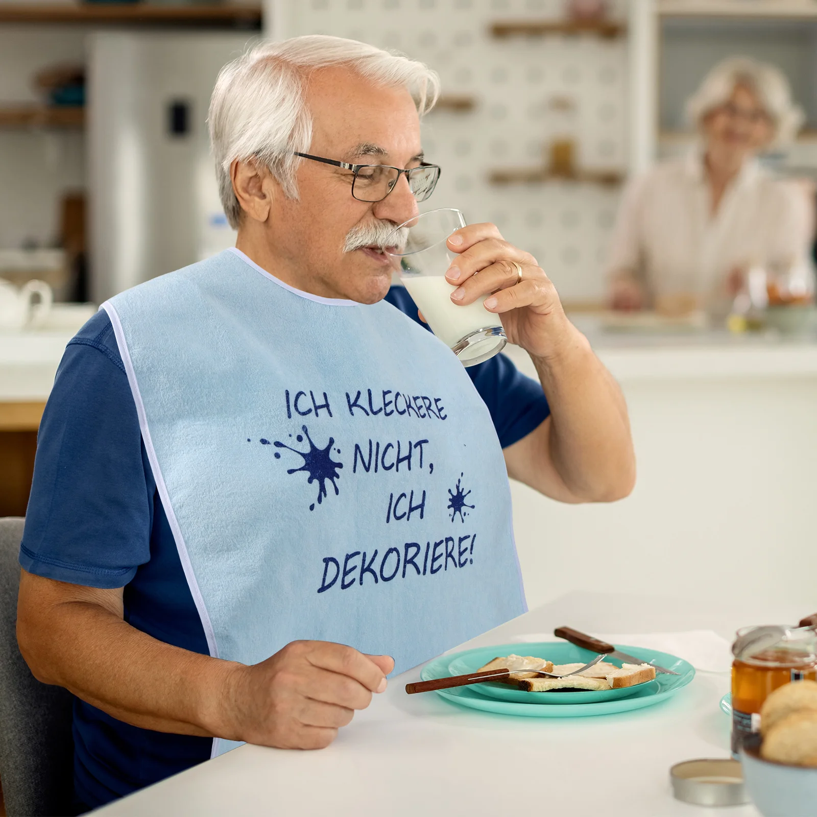 

Durable Cotton Bibs for Adults Washable and Reusable Water Resistant Foldable Design Suitable for Various Groups