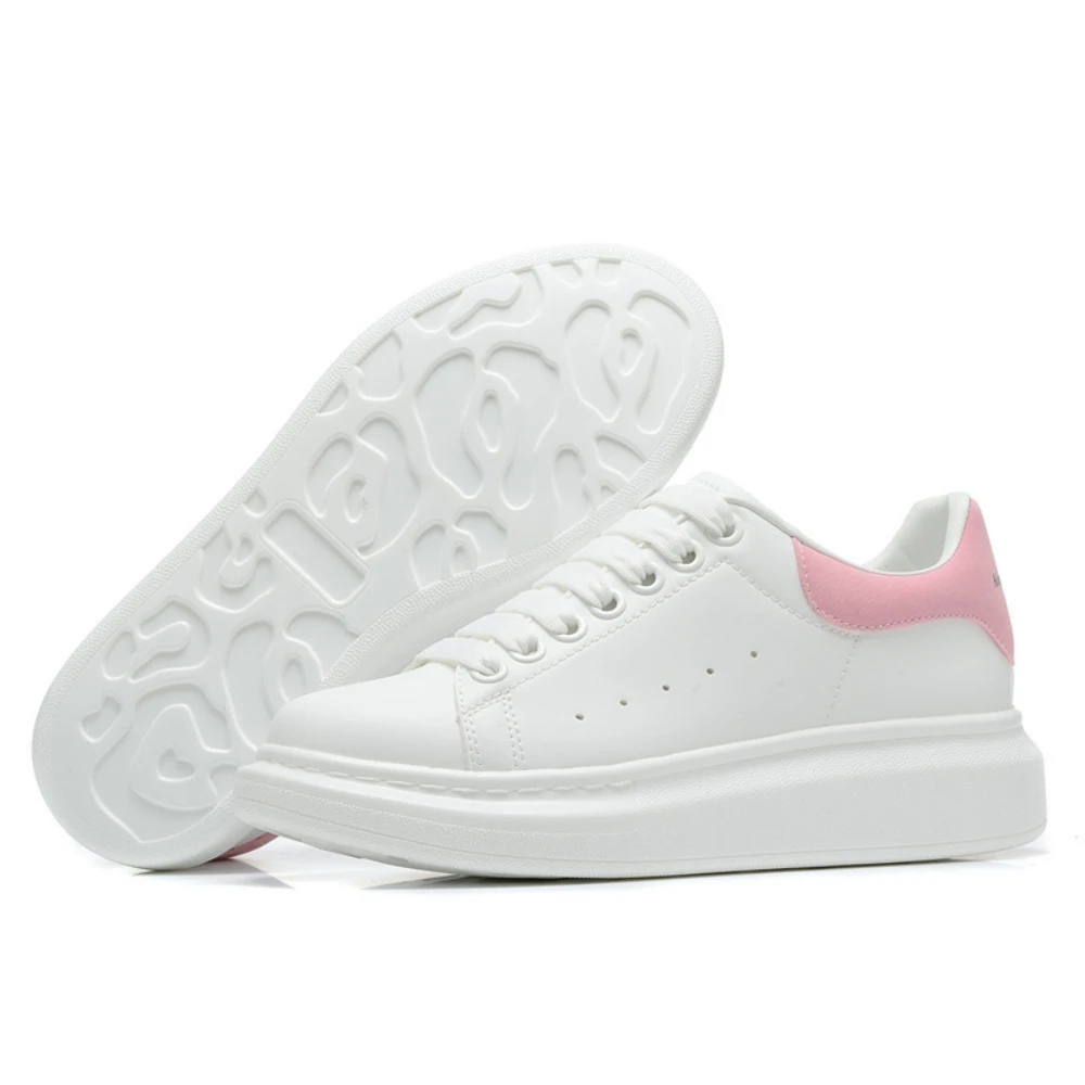 Stylish Comfort: Bestselling Versatile Fashionable Sneakers with Soft-Soled Casual Sports Shoes