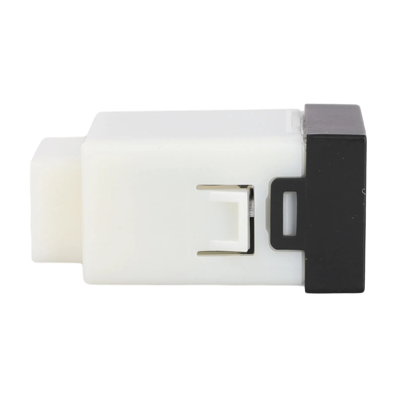 Newest Sale AUX USB 2.0 Socket Assy For Kia K3 Forte for cerato 2014-2015 OEM Part Number 96120-A7000 Replacement Car