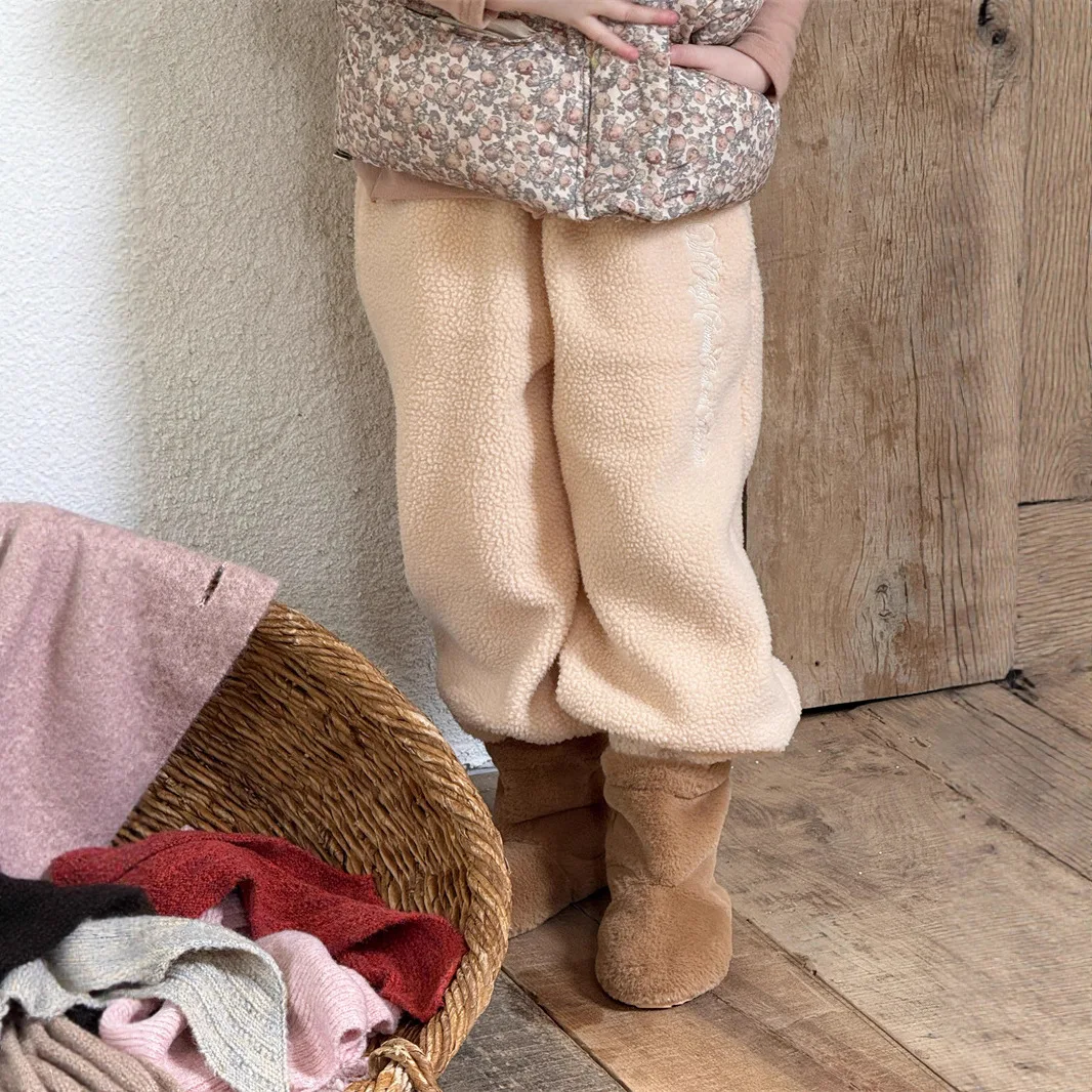 

Children 3-8Y Girl Pant 2025 Winter Lamb Woolen Thick Warm Embroidery Kids Baby Girls Casual Sweatpant Loose Teen Girl Trouser
