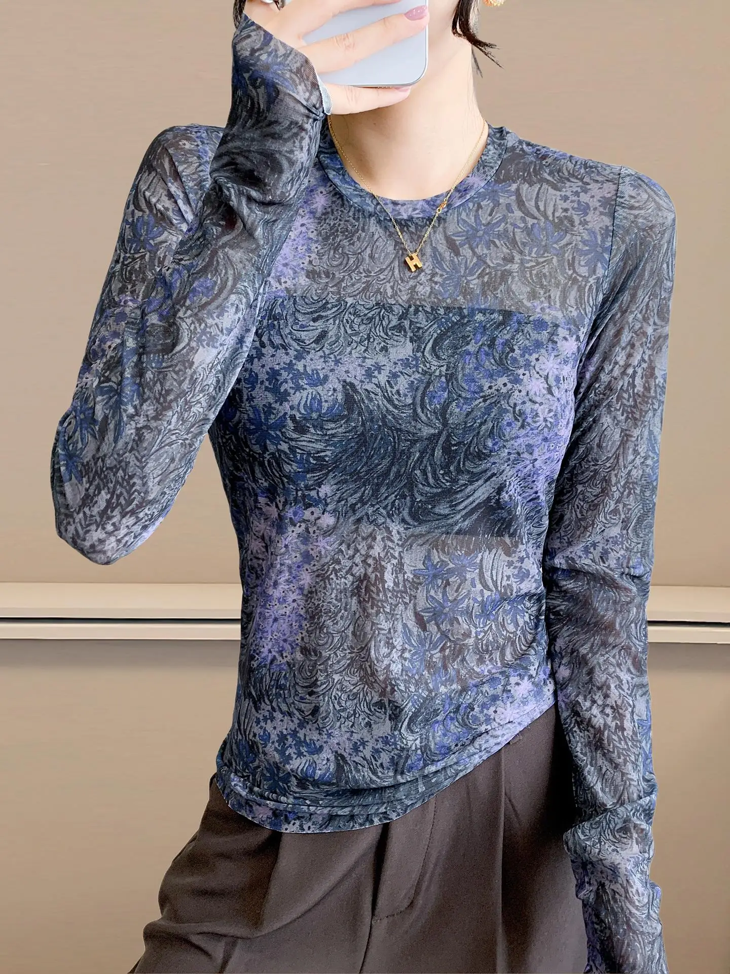 Damska bielizna termoaktywna irt 2025 Jesień Zima Nowa Seksowna Mikro Prześwitująca Koronkowa Cienka Długa Koszulka T-shirt Mały Top