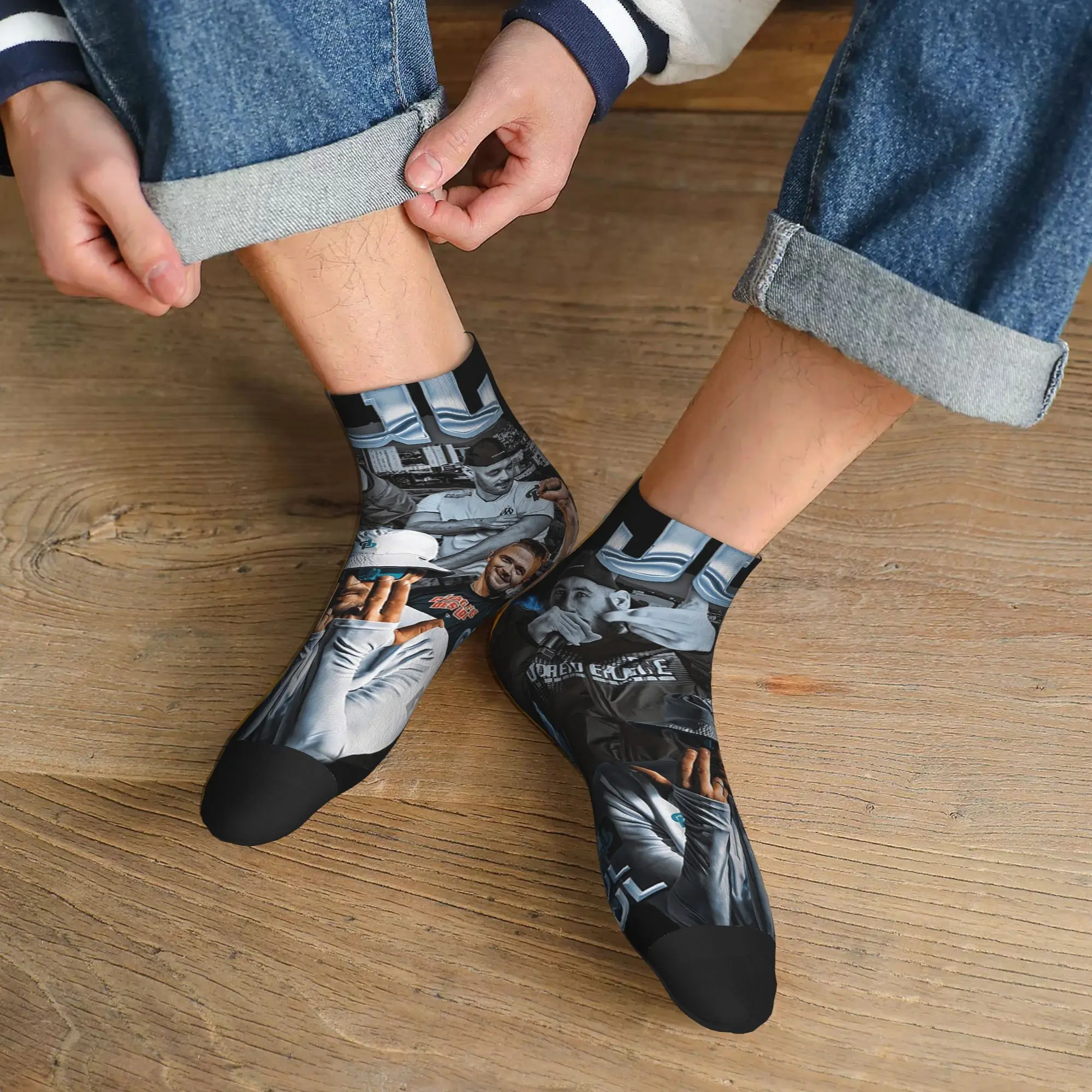 

All Seasons Jul Bootleg Socks Harajuku High Quality Sport Middle Tube Socks Soft Casual Stockings for Men Women Gifts