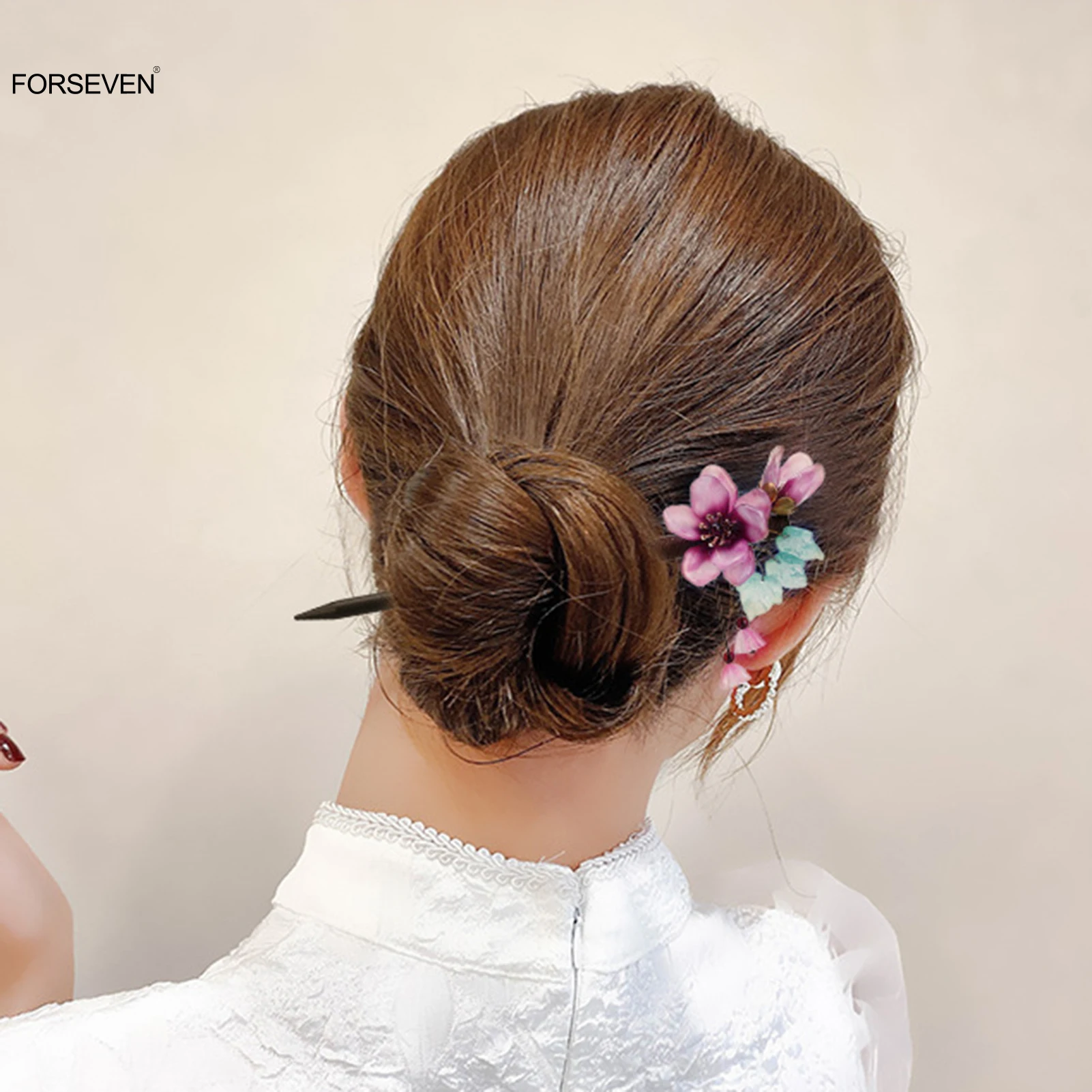 Palillos de madera para el pelo para mujer, diseño de flores blancas/púrpuras, palillos chinos Retro, pinzas para el pelo, tocados colgantes, joyería para el cabello