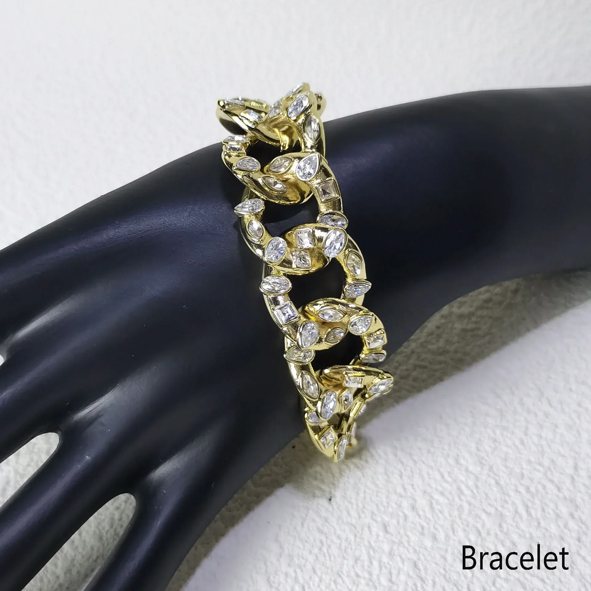 2025 Nieuwe Originele Gouden Hoge Sieraden Set Mode voor Vrouwen Waterdruppel Ketting Ring Oorbellen Armband Romantisch Cadeau