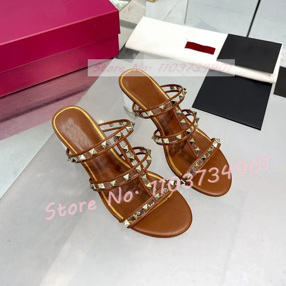 Metalen Klinknagels Clear Chunky Hakken Slippers Vrouwelijke Zomer Luxe Lederen Puntige Teen Schoenen Vrouwen Casual Mode Sexy Hakken Muilezels