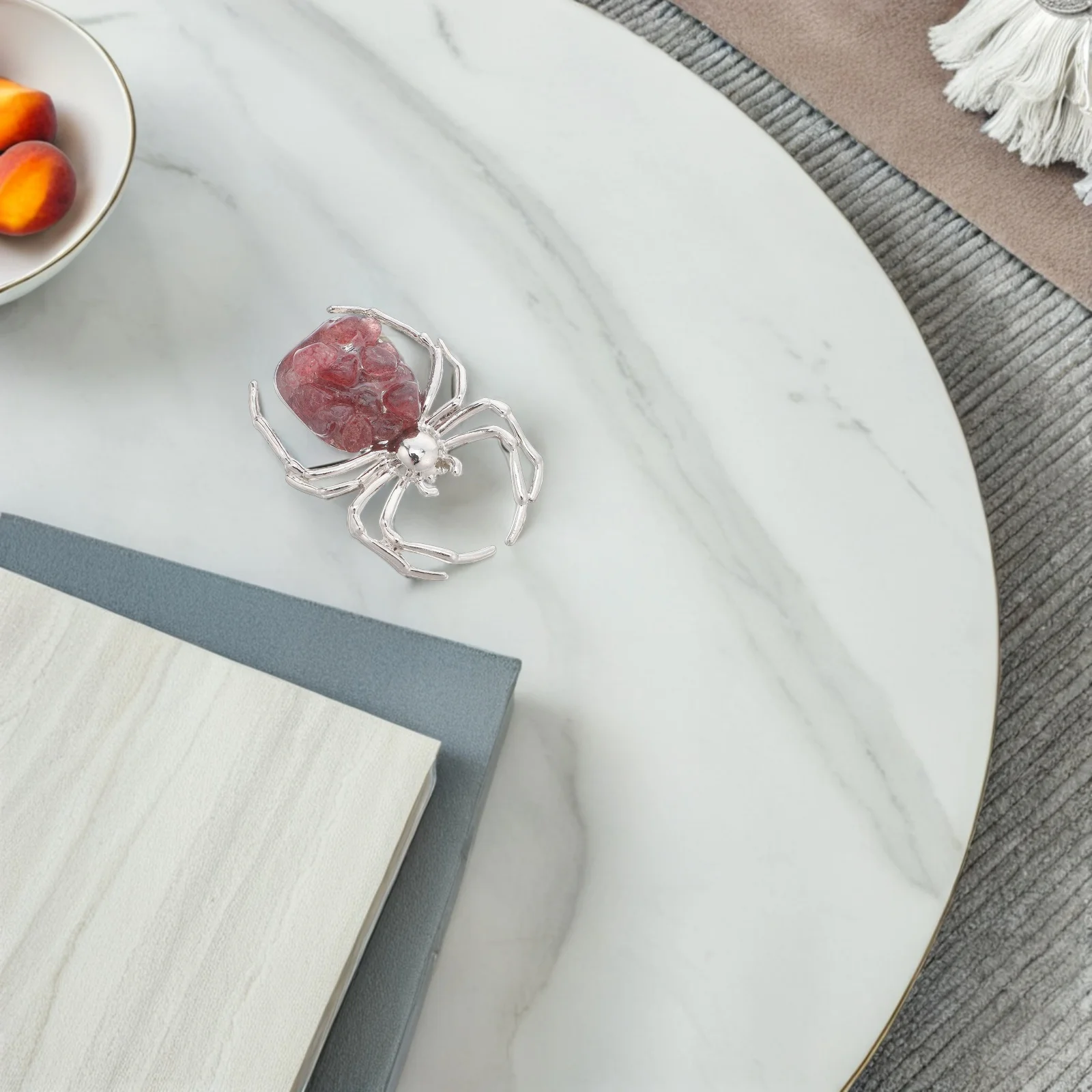 

Crystal Spider Animal Ornament Natural Crystal Polished Stylish Halloween Office Living Room Decoration Prank Prop Fake Scary