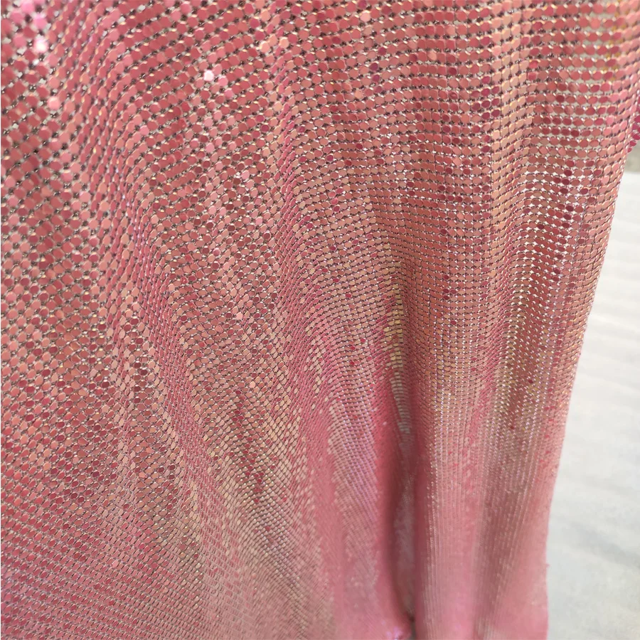 Scintillante 45*150 CM Rosa Iridescente Tessuto di Maglia Metallica Panno Paillettes Paillettes Cucito FAI DA TE Cotta di Maglia vestito Decorazione