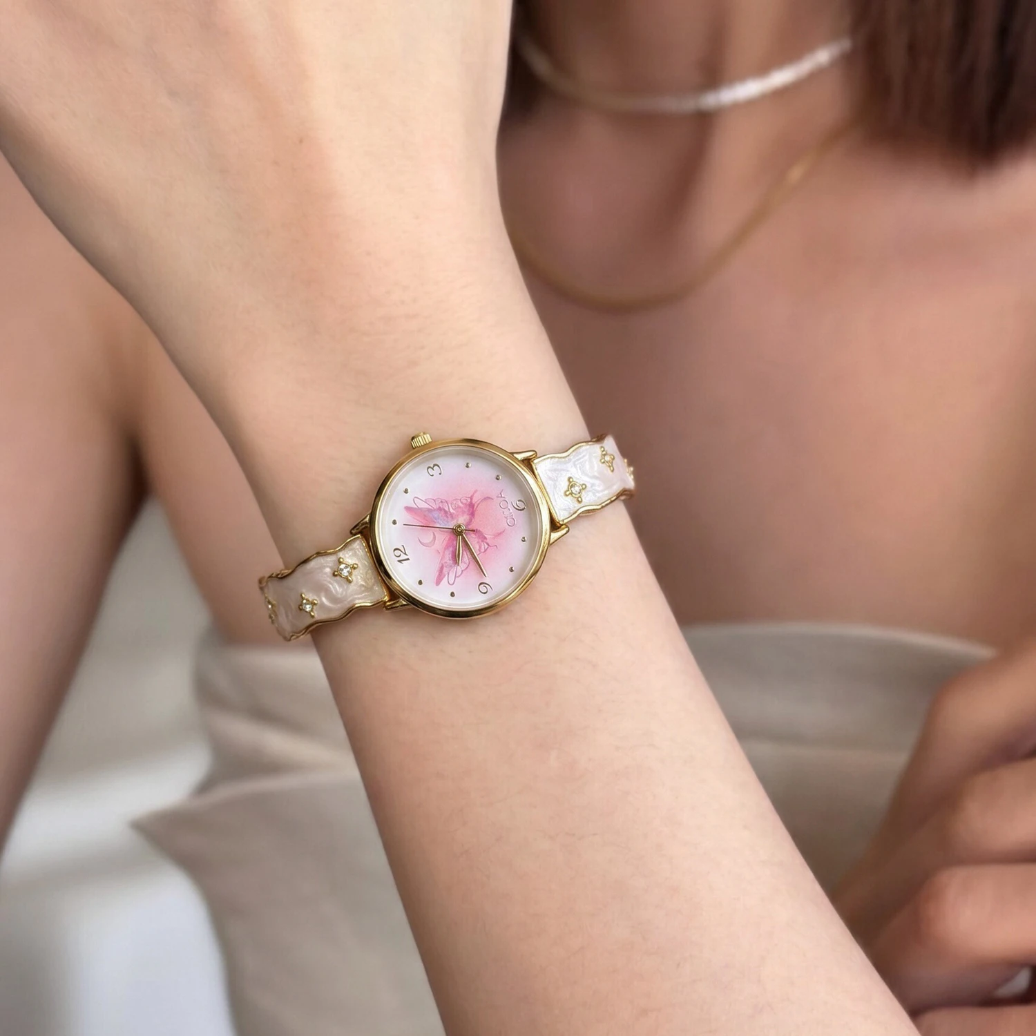 

CILOA Womens Pink Fairy Dial Watch Enamel Star Inlay Band Gold Case Casual Quartz Wristwatch